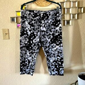 Athletic Capri length Leggings 1X